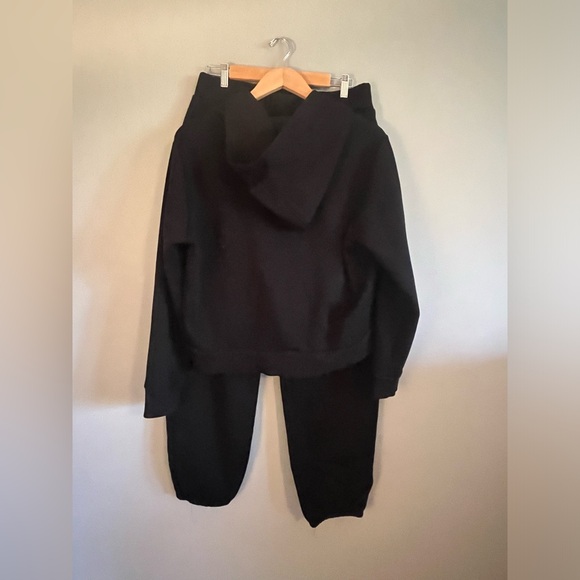 Juicy by juicy culture 2 piece jogging suit. Top xl bottom large - Picture 3 of 8